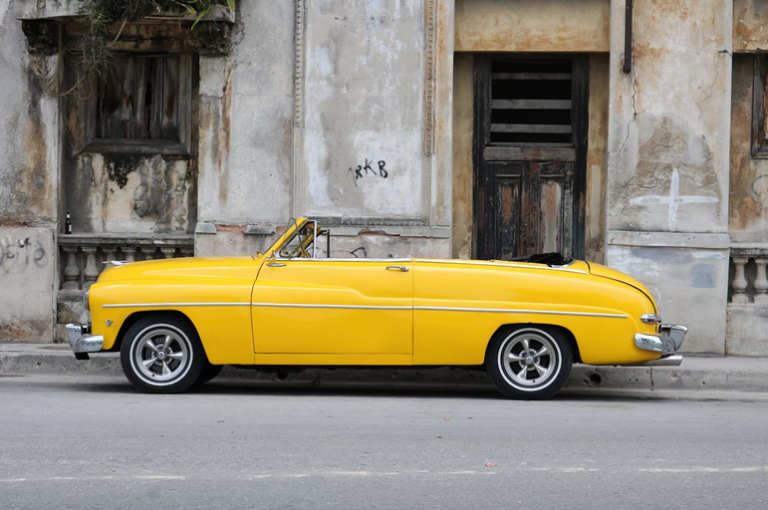 yellow car