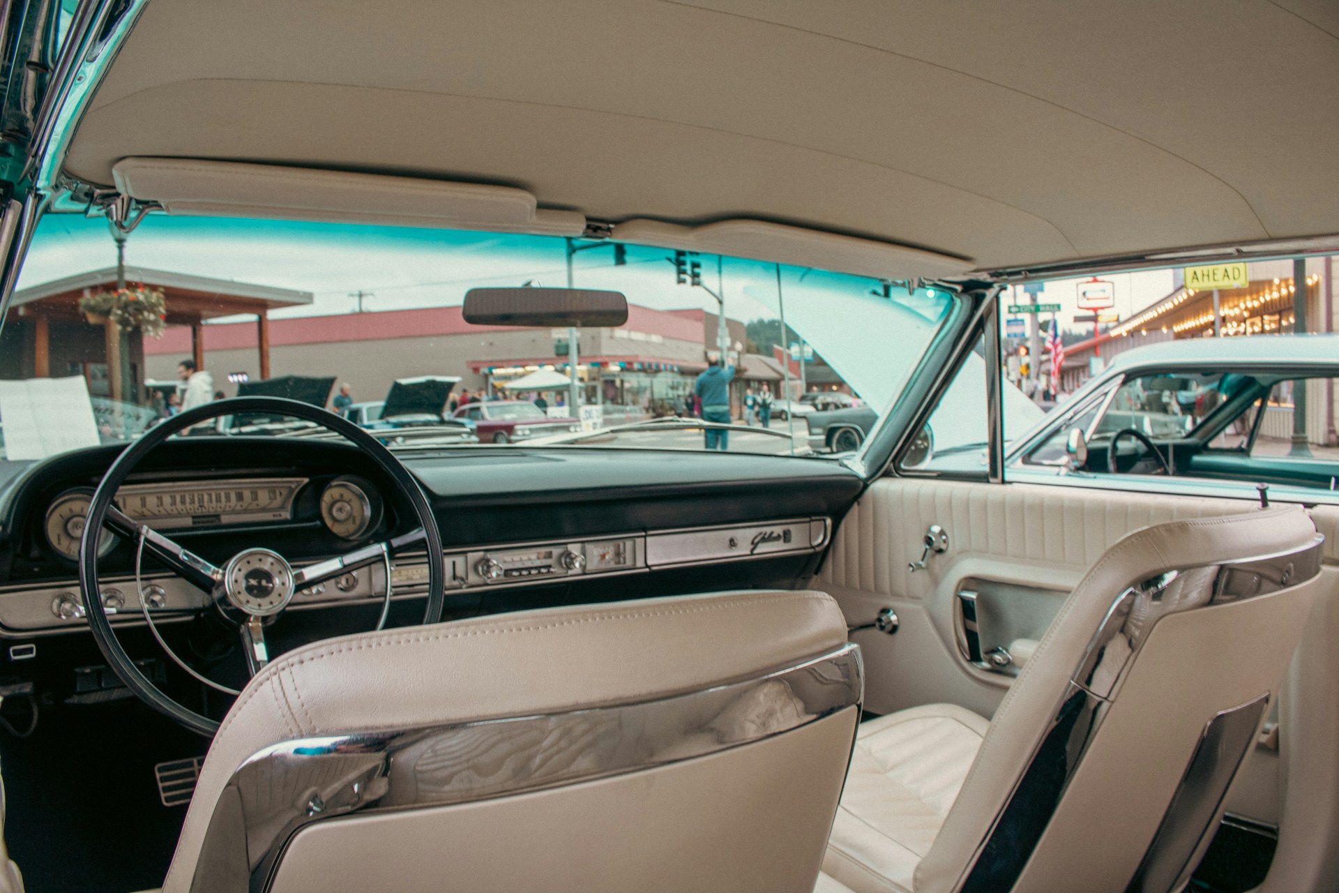 Why Classic Car Fans Are Obsessed (And You Might Be Too)